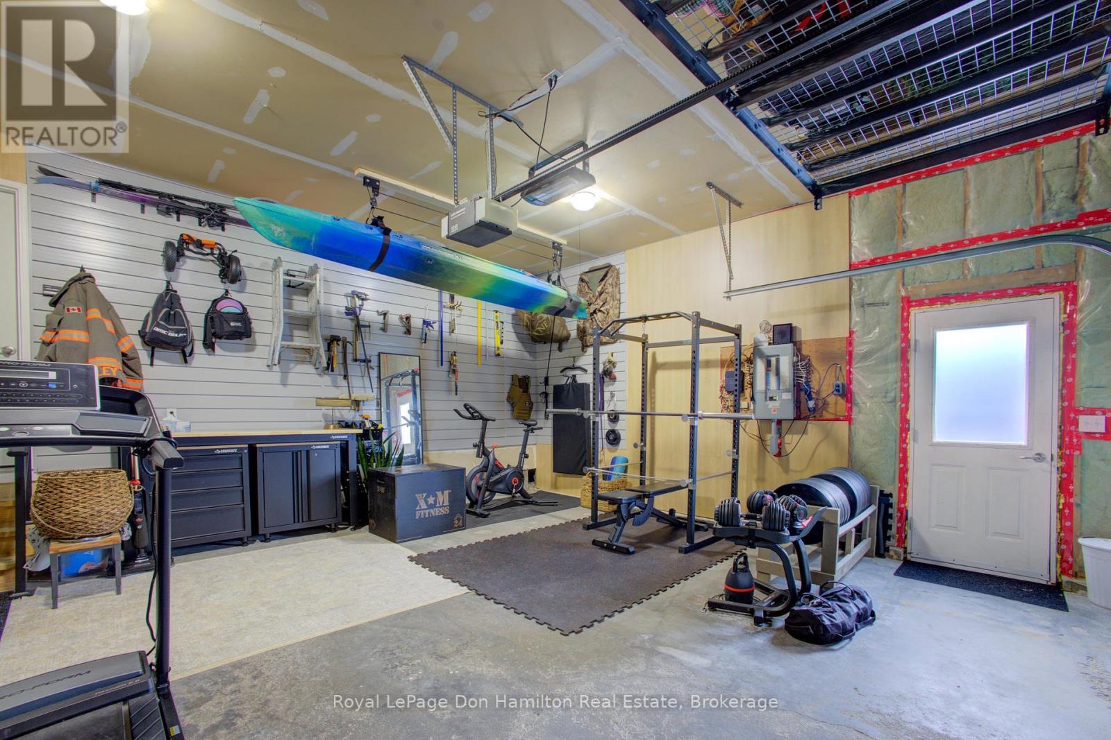 139 Queen Street E, North Perth, Ontario  N4W 3V1 - Photo 33 - X12096008