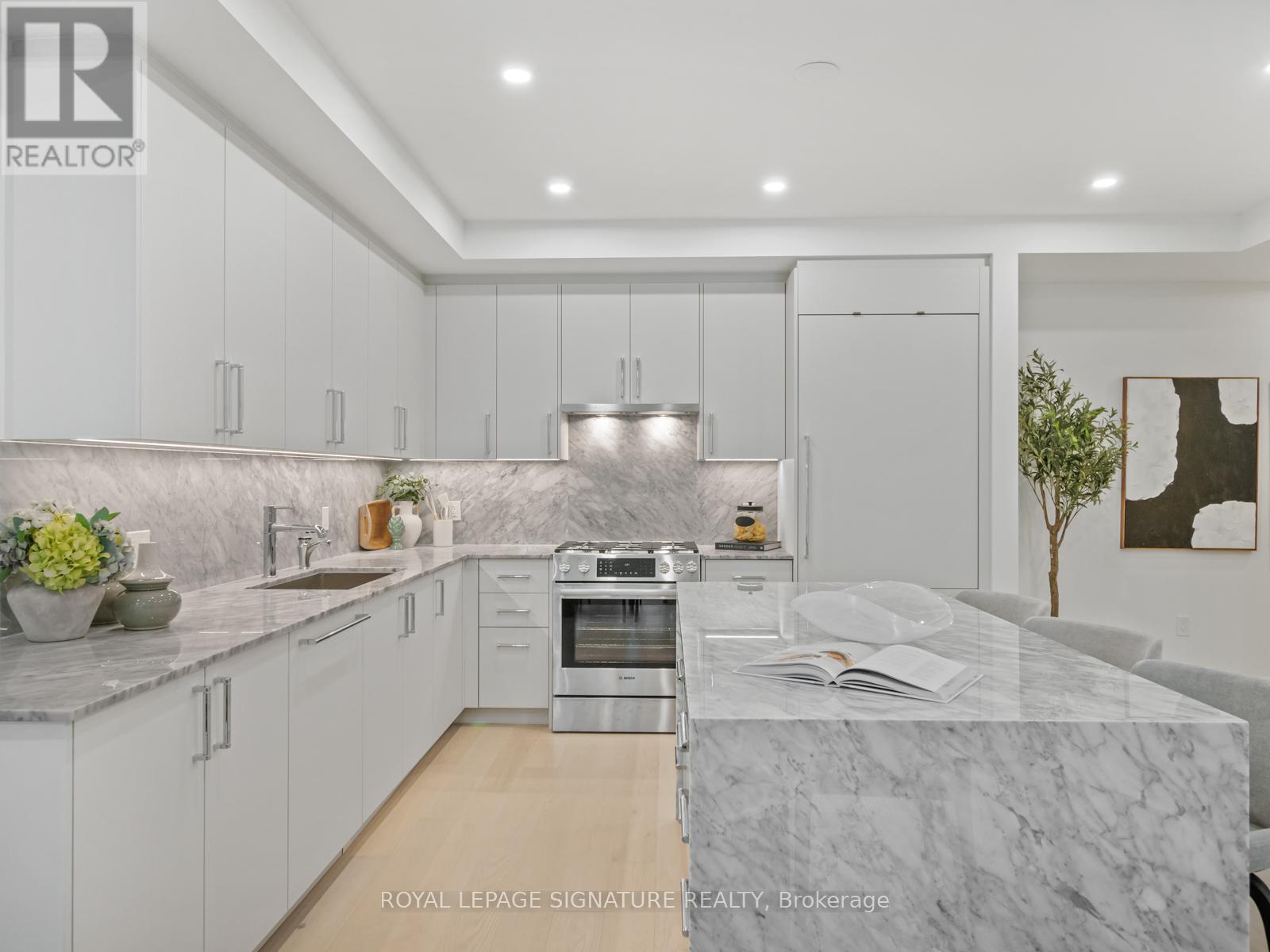 304 - 285 Avenue Road, Toronto (Yonge-St. Clair), Ontario  M5R 2J2 - Photo 7 - C12096004