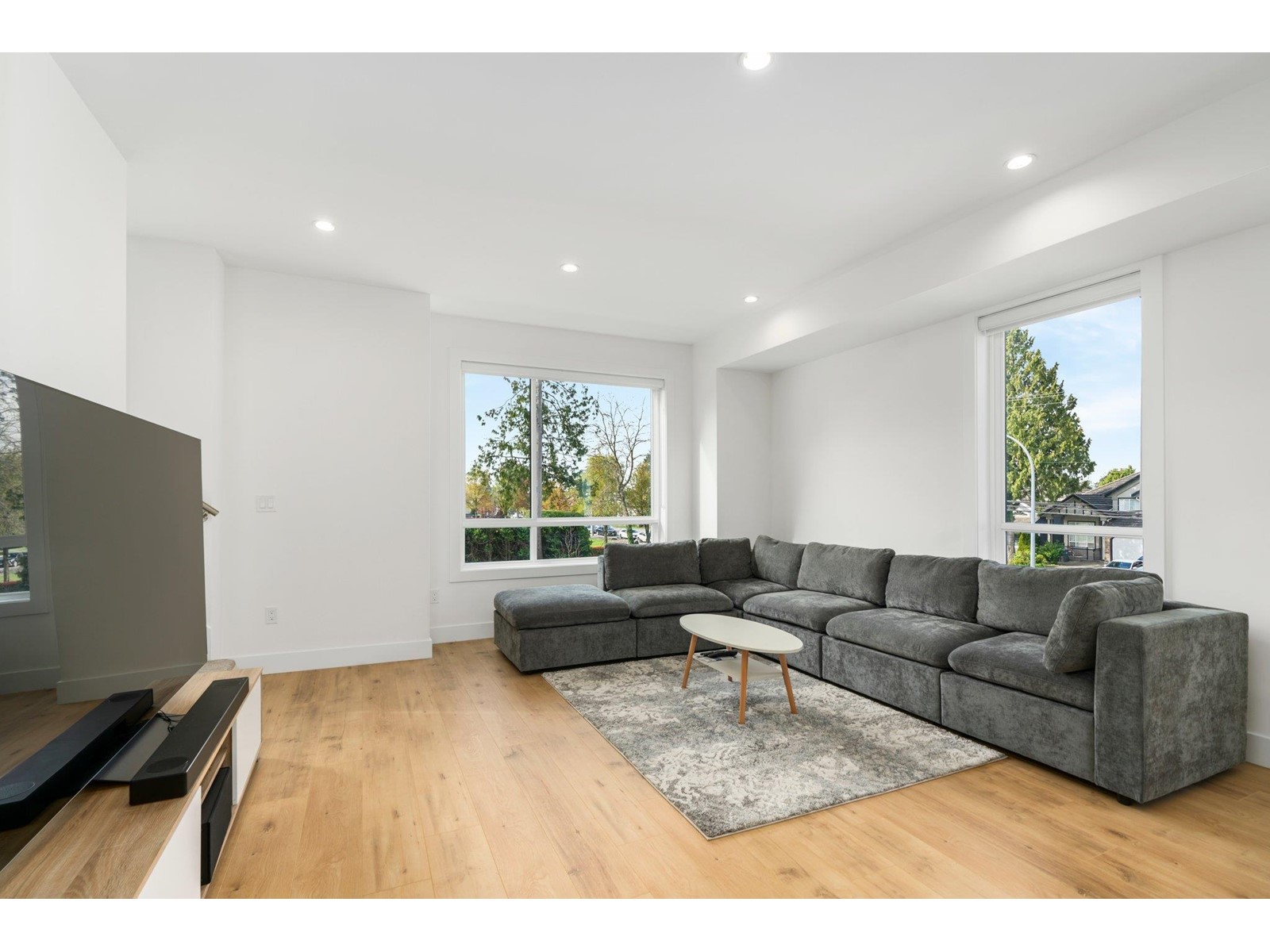 37 12635 63 Avenue, Surrey, British Columbia  V3X 1T9 - Photo 2 - R2991443