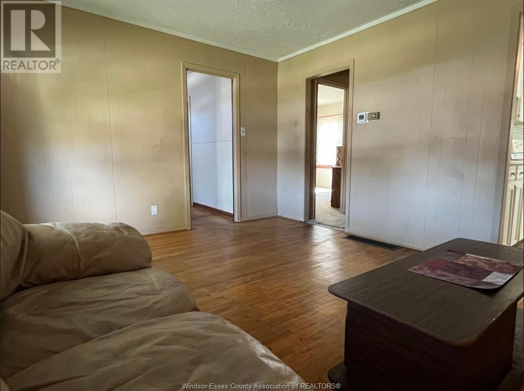 Property at 1123 MCKAY AVENUE image 4