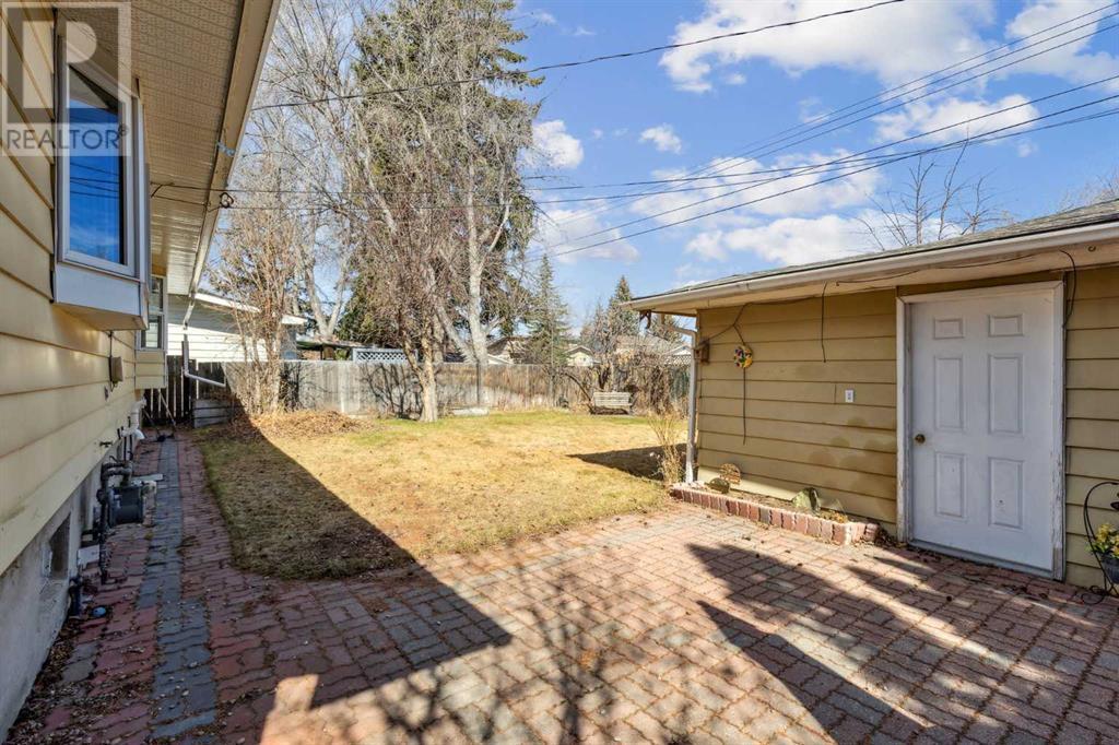 808 Lake Bonavista Drive Se, Calgary, Alberta  T2J 0N4 - Photo 31 - A2211818