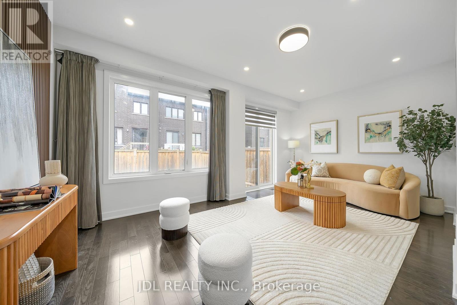 103 Denarius Crescent, Richmond Hill, Ontario  L4E 0Y9 - Photo 14 - N12096055