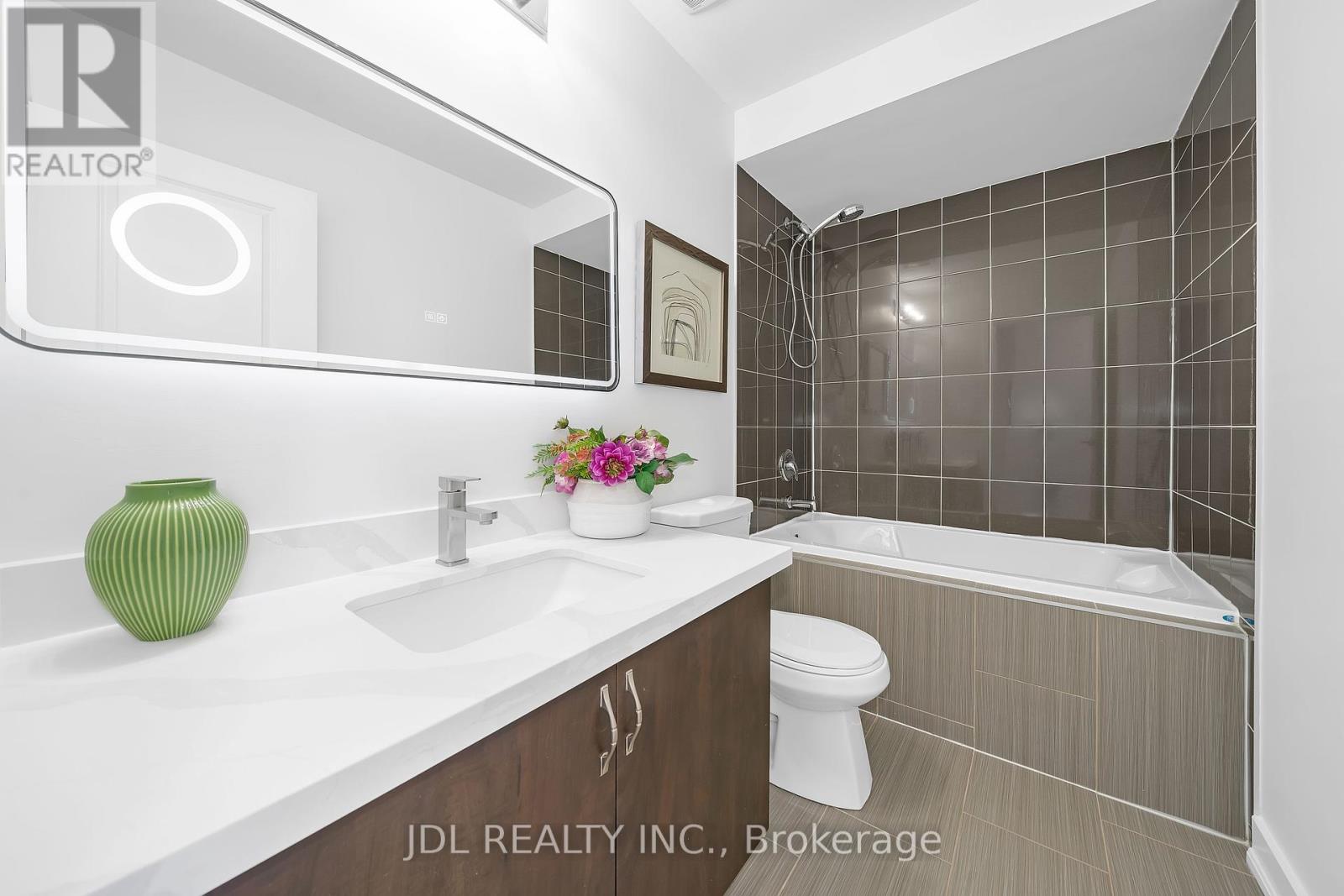 103 Denarius Crescent, Richmond Hill, Ontario  L4E 0Y9 - Photo 27 - N12096055