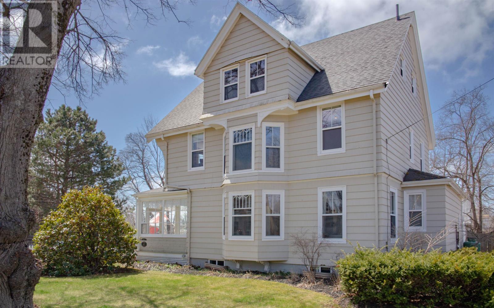 Property at 25 Greenfield Avenue image 2