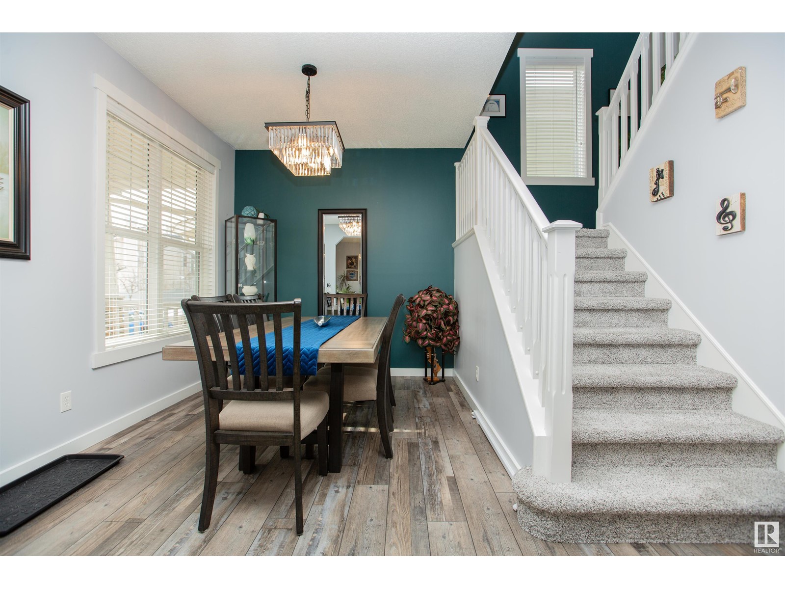 Property at 1410 Cyprus WY NW image 3