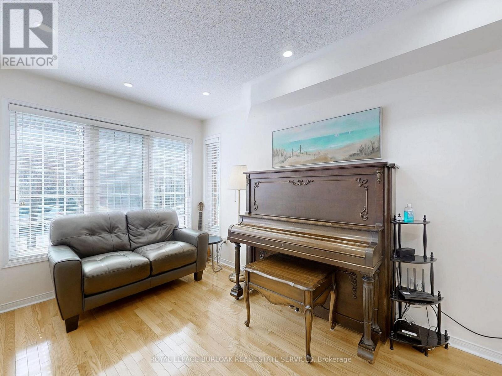 Property at 3173 ECLIPSE AVENUE image 5