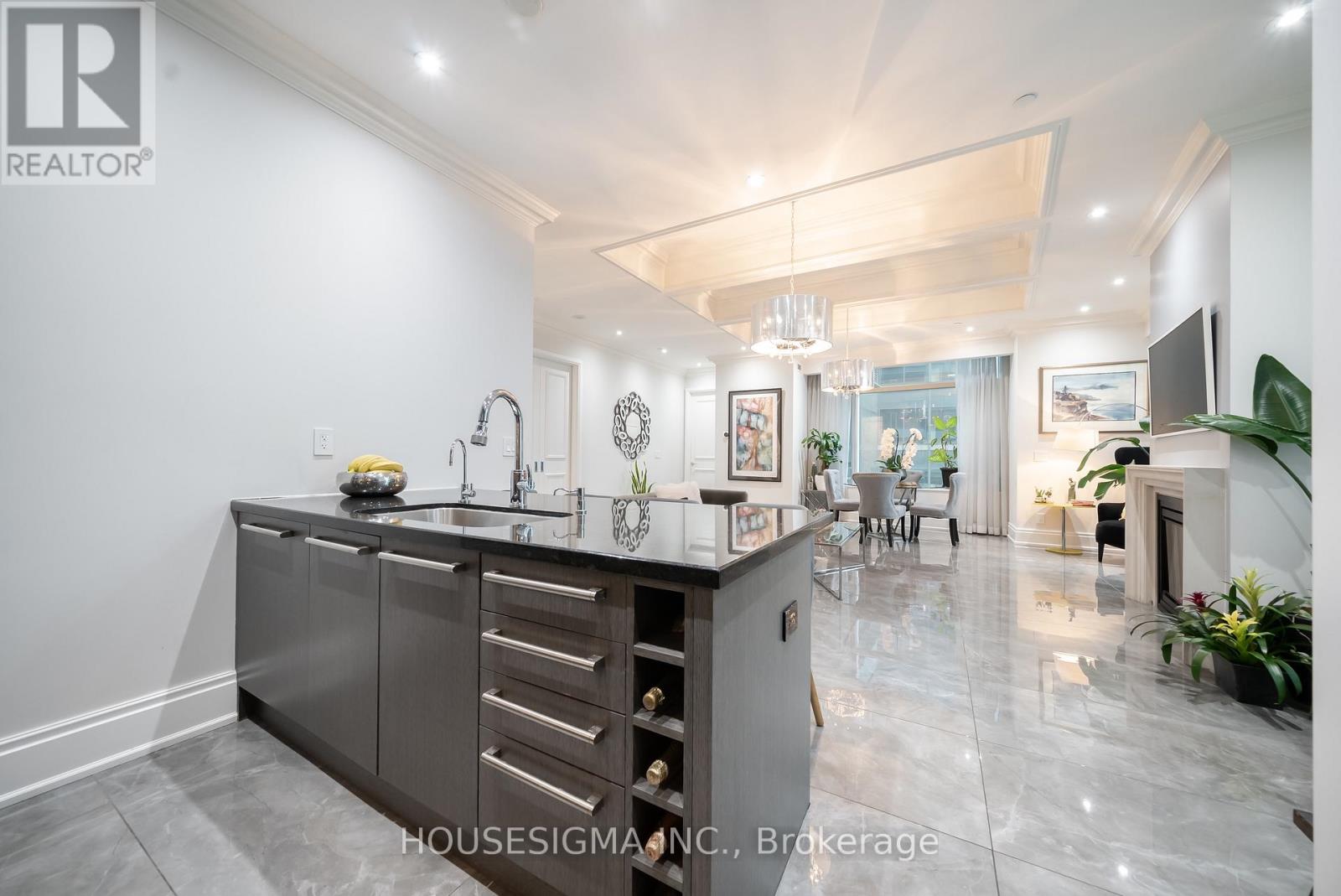 4203 - 311 Bay Street, Toronto, Ontario  M5H 4G5 - Photo 5 - C12091675