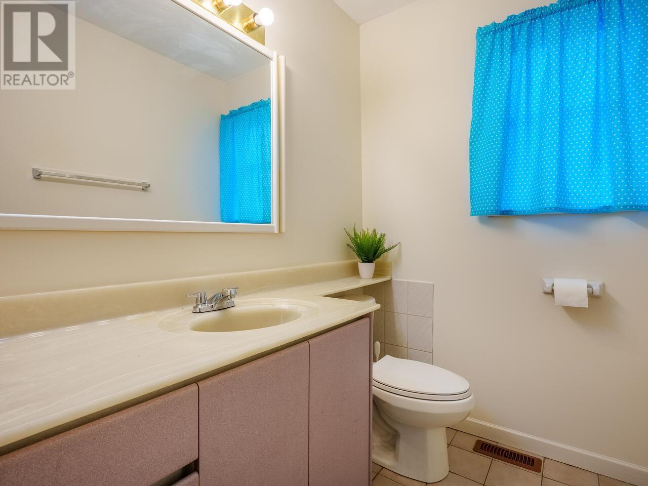 Listing Picture 13 of 23 : 7138 MAIN STREET, Vancouver / 溫哥華 - 魯藝地產 Yvonne Lu Group - MLS Medallion Club Member