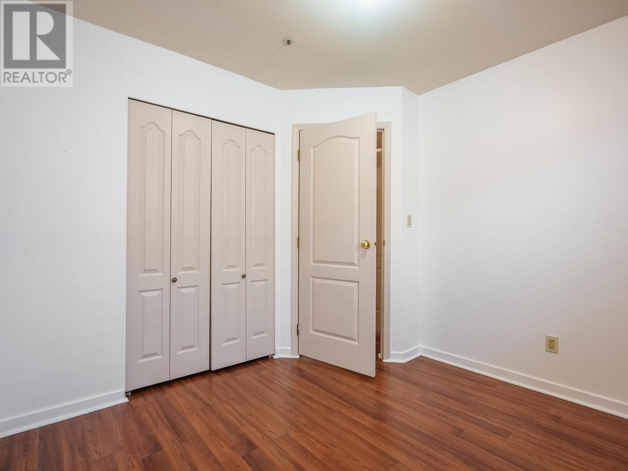 Listing Picture 10 of 23 : 7138 MAIN STREET, Vancouver / 溫哥華 - 魯藝地產 Yvonne Lu Group - MLS Medallion Club Member