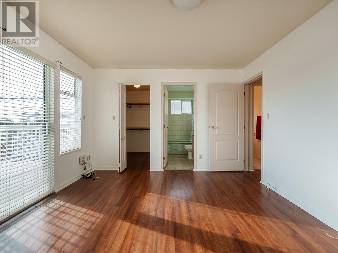 Listing Picture 5 of 23 : 7138 MAIN STREET, Vancouver / 溫哥華 - 魯藝地產 Yvonne Lu Group - MLS Medallion Club Member