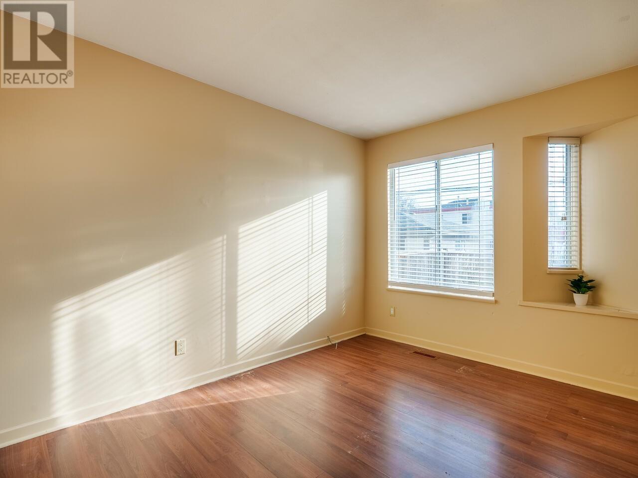 Listing Picture 11 of 23 : 7138 MAIN STREET, Vancouver / 溫哥華 - 魯藝地產 Yvonne Lu Group - MLS Medallion Club Member