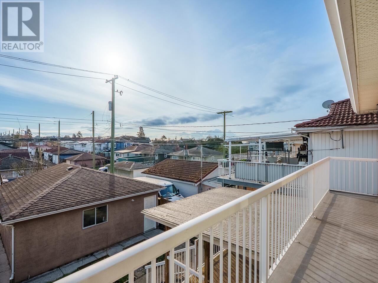 Listing Picture 18 of 23 : 7138 MAIN STREET, Vancouver / 溫哥華 - 魯藝地產 Yvonne Lu Group - MLS Medallion Club Member