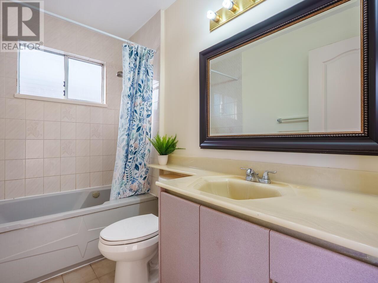 Listing Picture 7 of 23 : 7138 MAIN STREET, Vancouver / 溫哥華 - 魯藝地產 Yvonne Lu Group - MLS Medallion Club Member