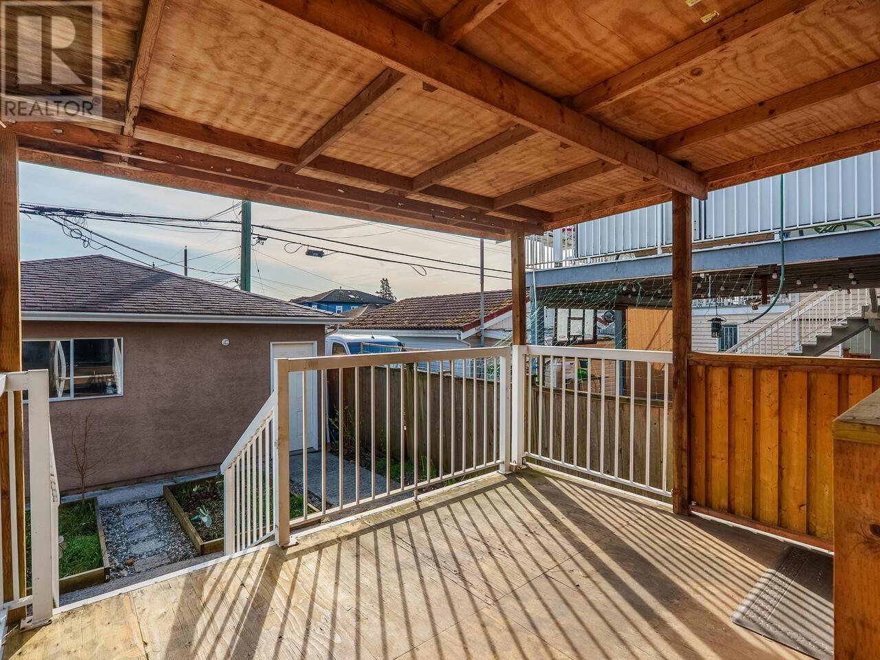 Listing Picture 19 of 23 : 7138 MAIN STREET, Vancouver / 溫哥華 - 魯藝地產 Yvonne Lu Group - MLS Medallion Club Member