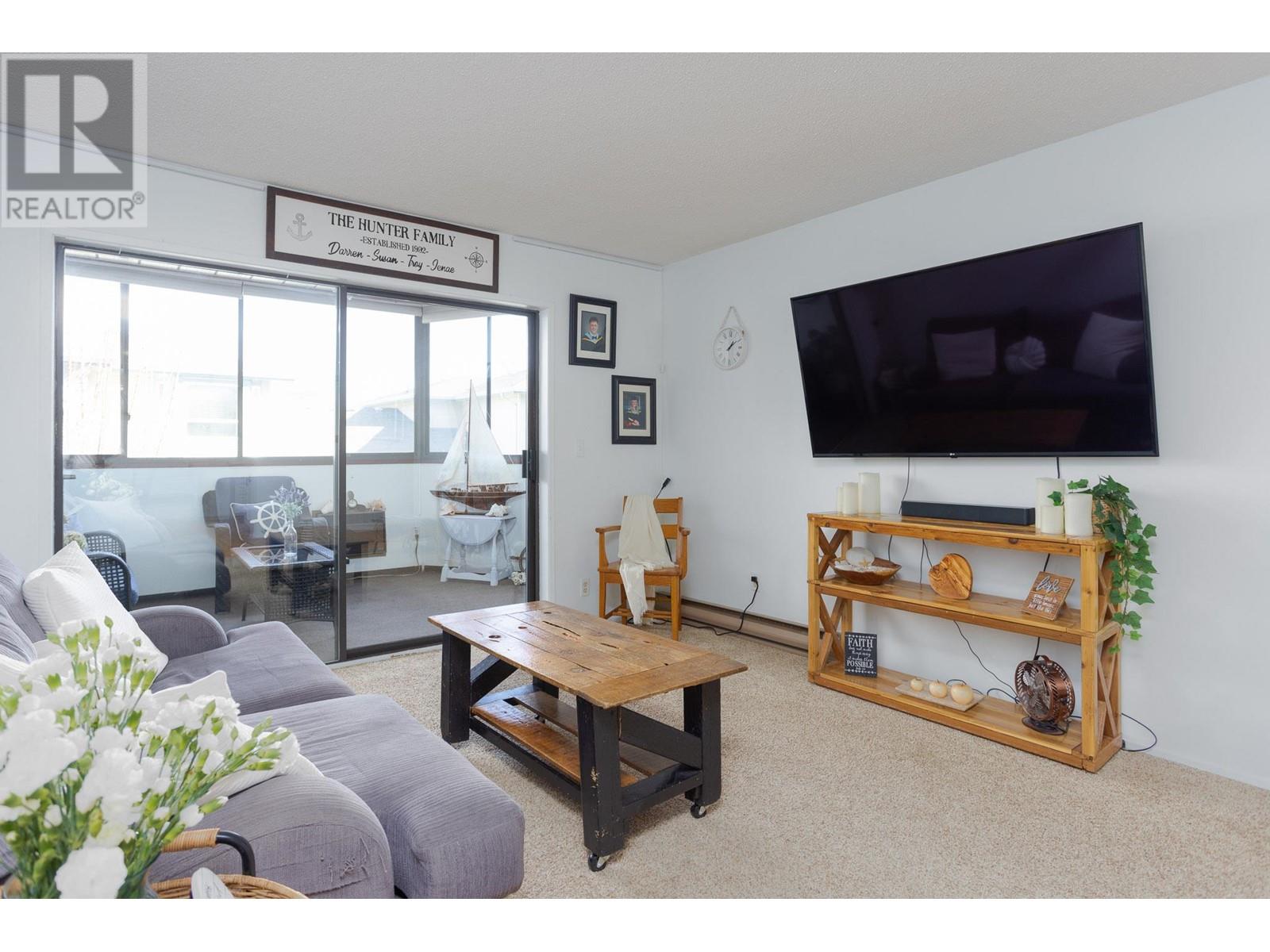Property at 2085 Gordon Drive Unit# 204 image 2