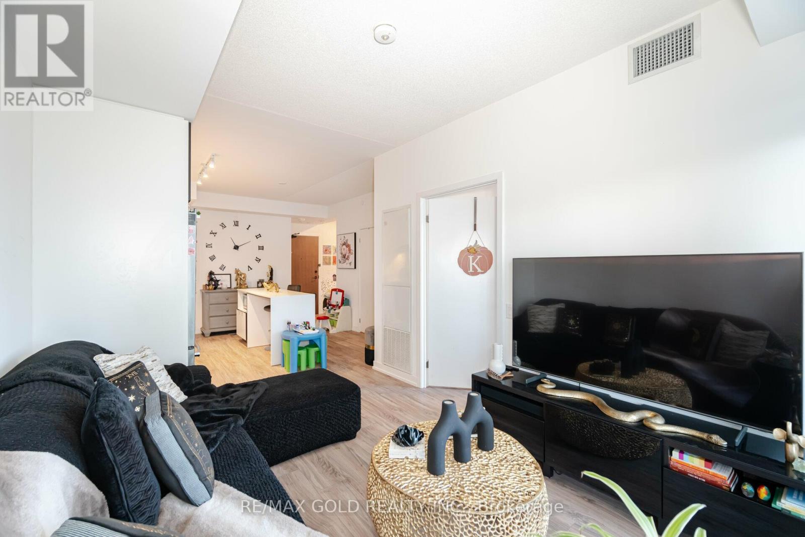 802 - 4065 Confederation Parkway, Mississauga (City Centre), Ontario  L5B 0L4 - Photo 18 - W12087802