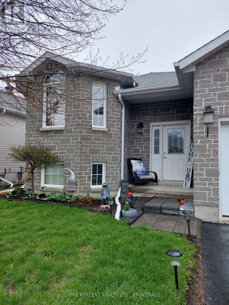 1460 Hanover Drive, Kingston, Ontario  K7P 0B5 - Photo 2 - X12096125