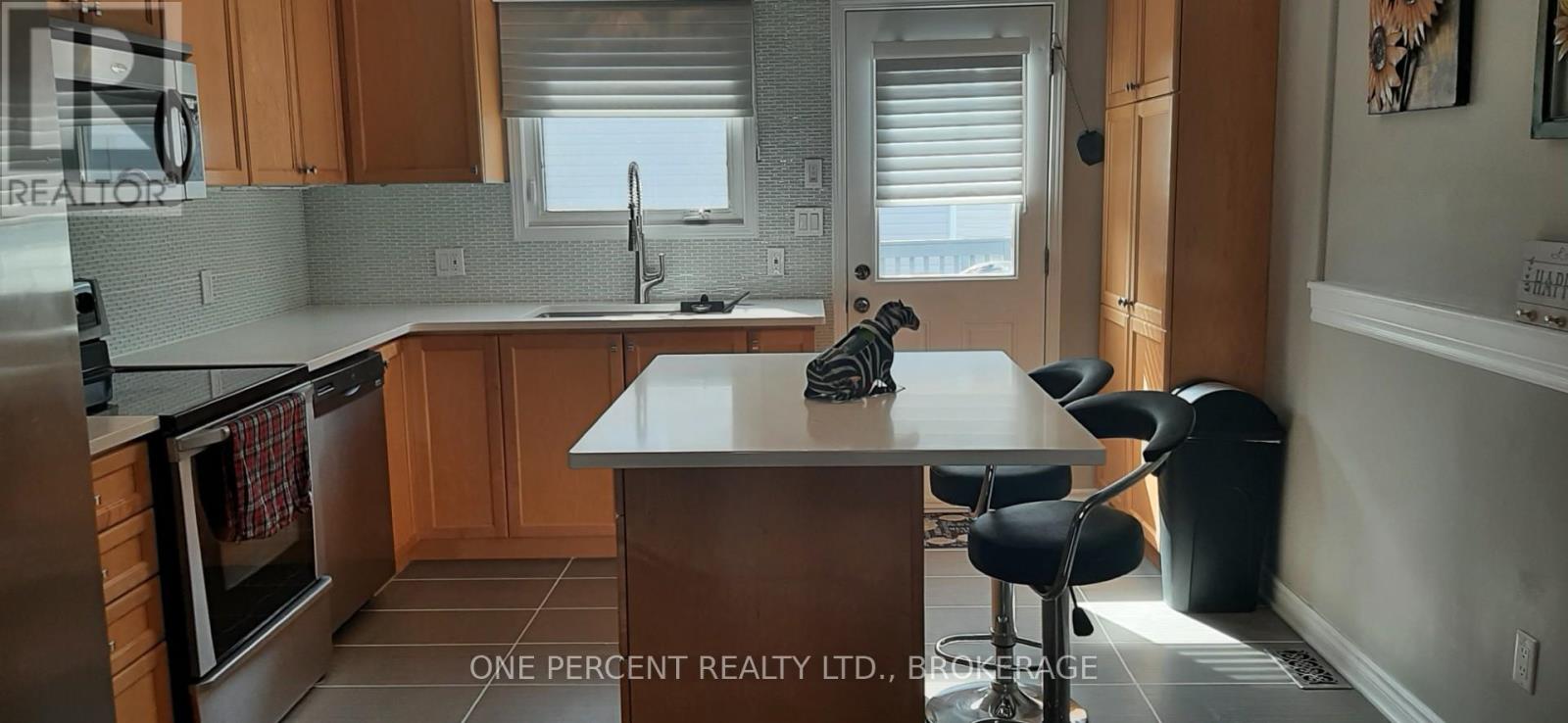 1460 Hanover Drive, Kingston, Ontario  K7P 0B5 - Photo 4 - X12096125