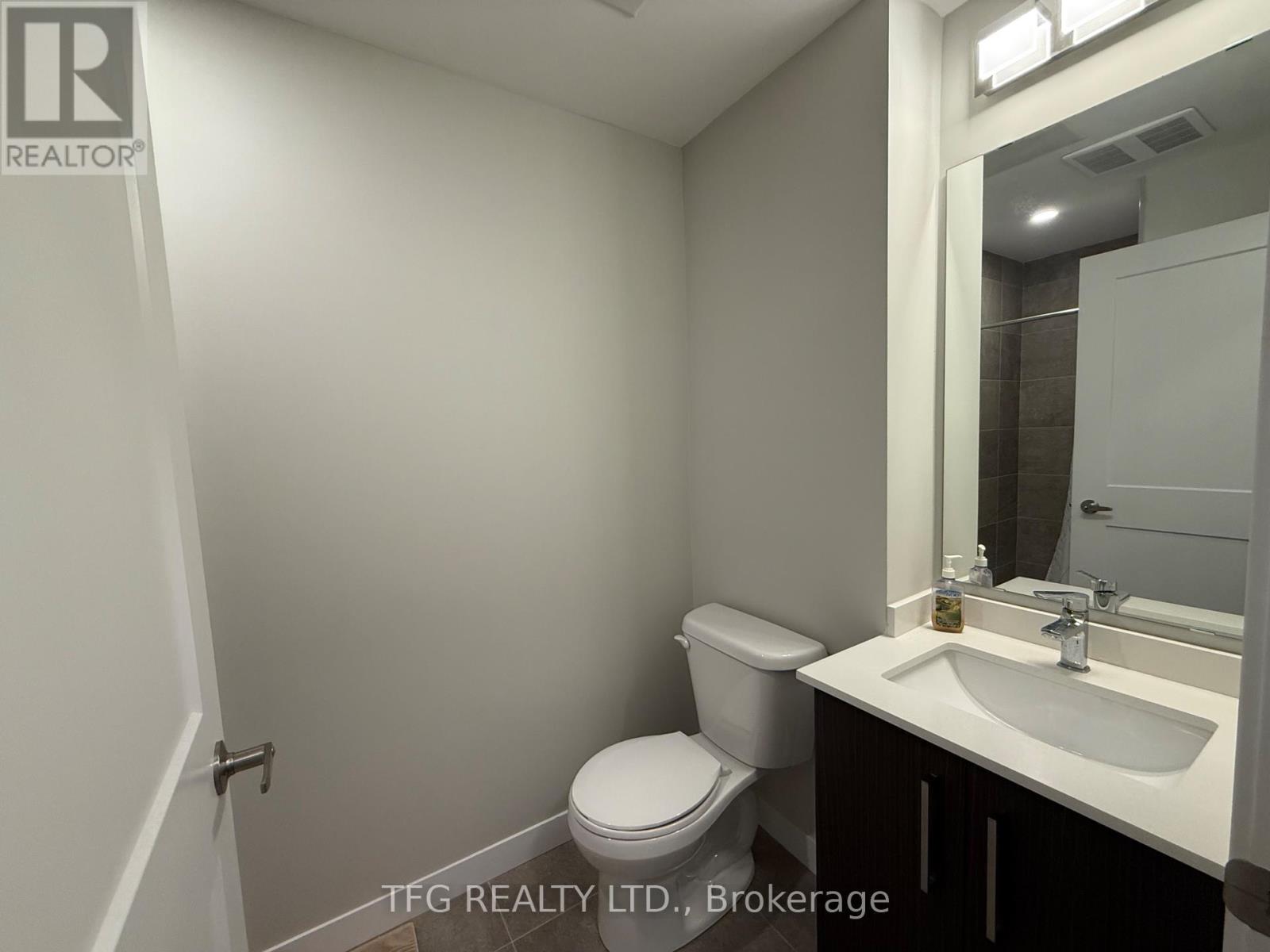 904 - 15 Queen Street S, Hamilton, Ontario  L9P 3R4 - Photo 3 - X12096104