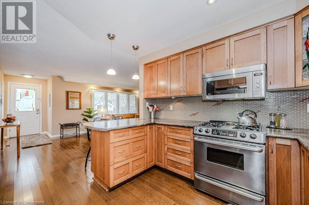 957 Sanford Drive, Burlington, Ontario  L7T 3G7 - Photo 14 - 40700267