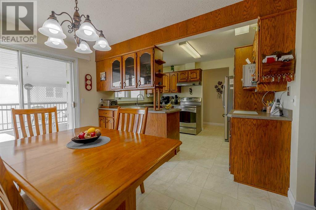 4902 17 Avenue, Edson, Alberta  T7E 1G4 - Photo 5 - A2198420