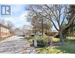 4664 HOWARD AVENUE, Windsor, Ontario