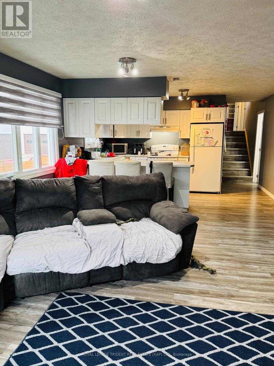 57 Leonard Avenue, Kapuskasing, Ontario P0L 1V0 - Photo 4 - T12096180