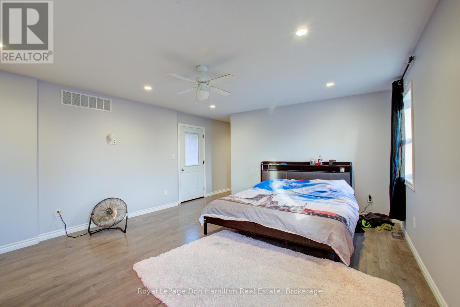 31 Pellister Street W, Minto, Ontario  N0G 1Z0 - Photo 19 - X12093147