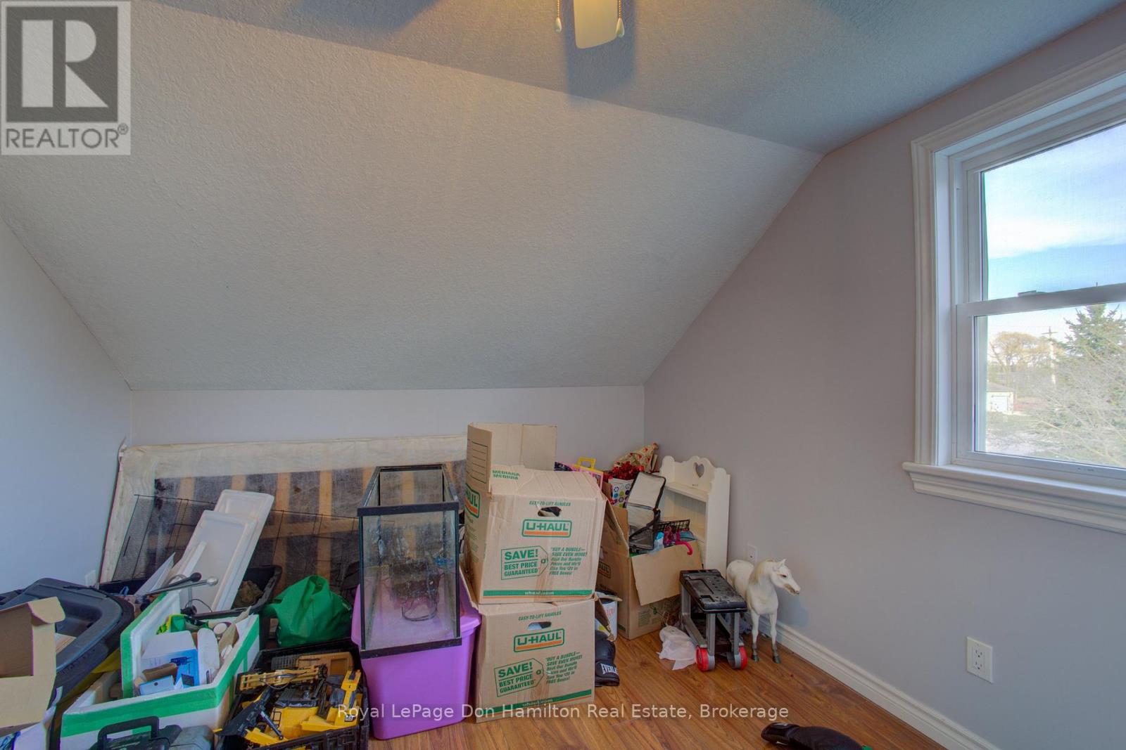 31 Pellister Street W, Minto, Ontario  N0G 1Z0 - Photo 23 - X12093147