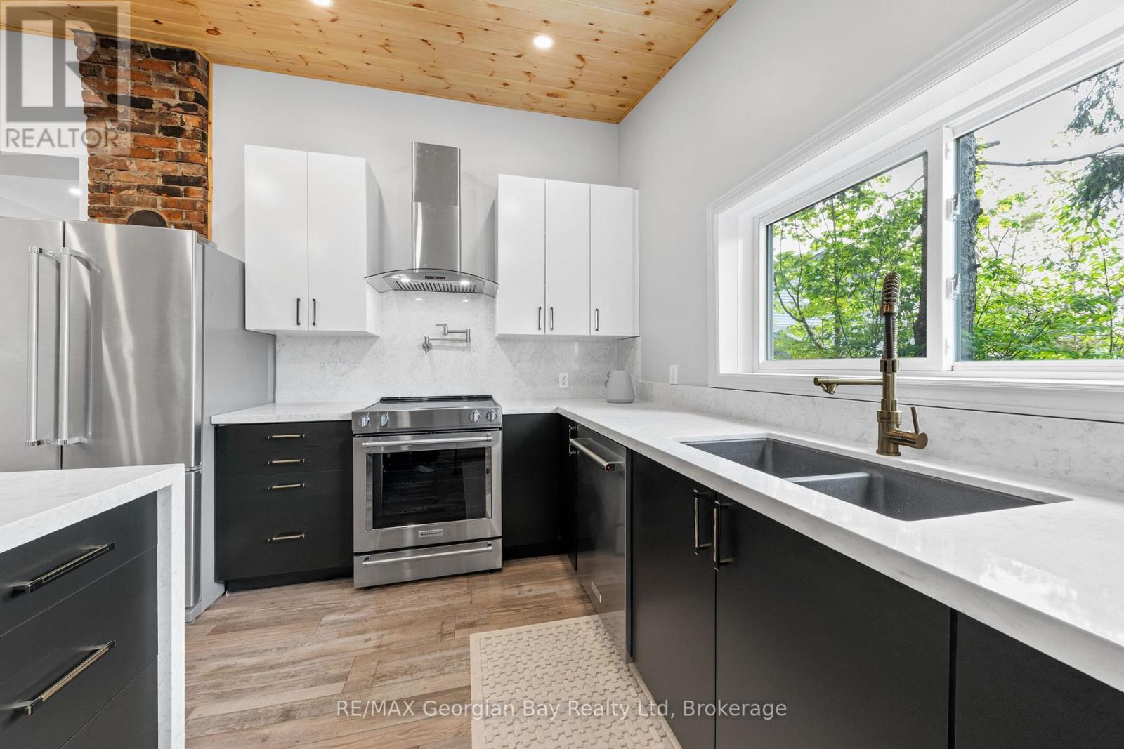 194 Charles Street, Midland, Ontario  L4R 2X7 - Photo 14 - S12096083