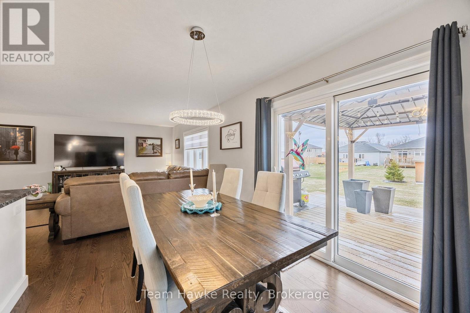 9 Cardinal Court, Tay, Ontario  L0K 2A0 - Photo 15 - S12096168