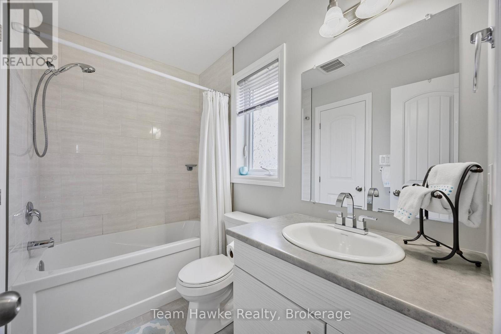 9 Cardinal Court, Tay, Ontario  L0K 2A0 - Photo 27 - S12096168