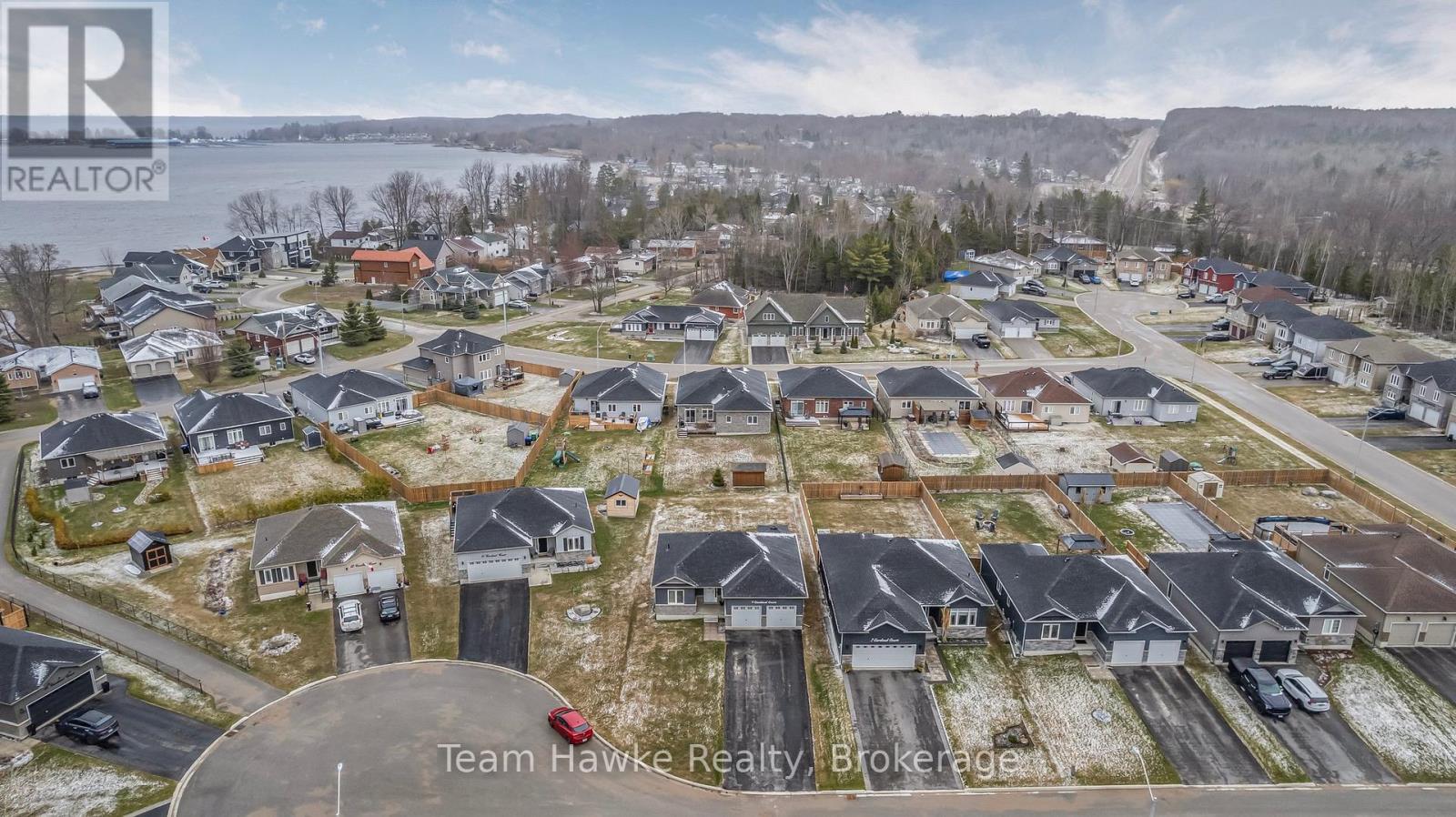 9 Cardinal Court, Tay, Ontario  L0K 2A0 - Photo 39 - S12096168