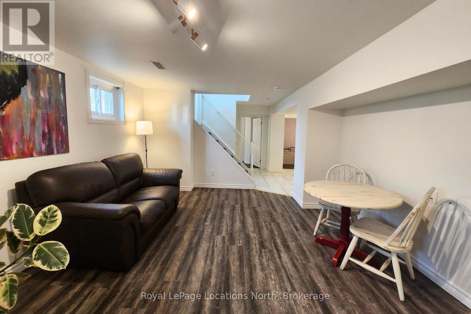 635 Oak Street, Collingwood, Ontario  L9Y 2Z7 - Photo 12 - S12096253