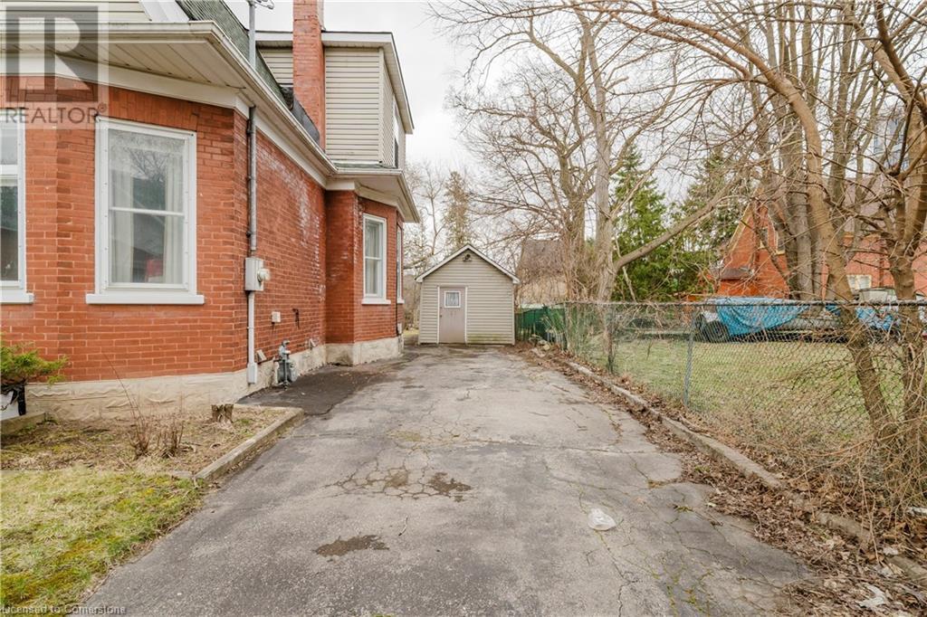 Property at 27 NOECKER Street image 5