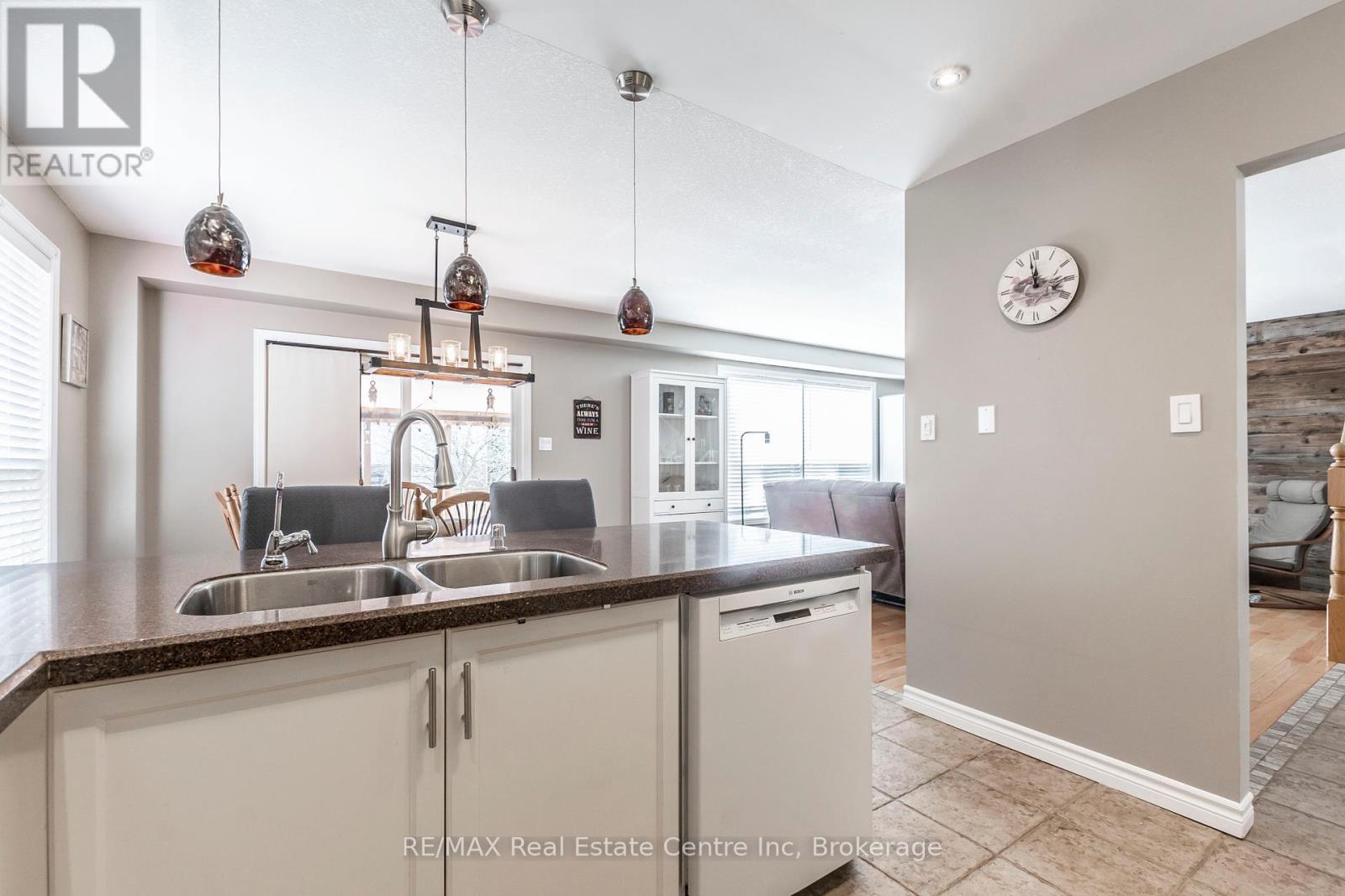3 Karalee Crescent, Cambridge, Ontario  N3C 4H2 - Photo 15 - X12096100