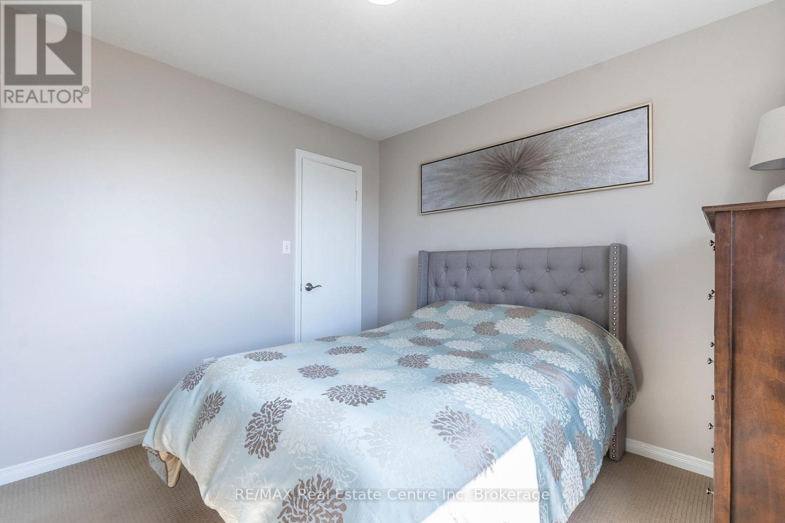 3 Karalee Crescent, Cambridge, Ontario  N3C 4H2 - Photo 19 - X12096100