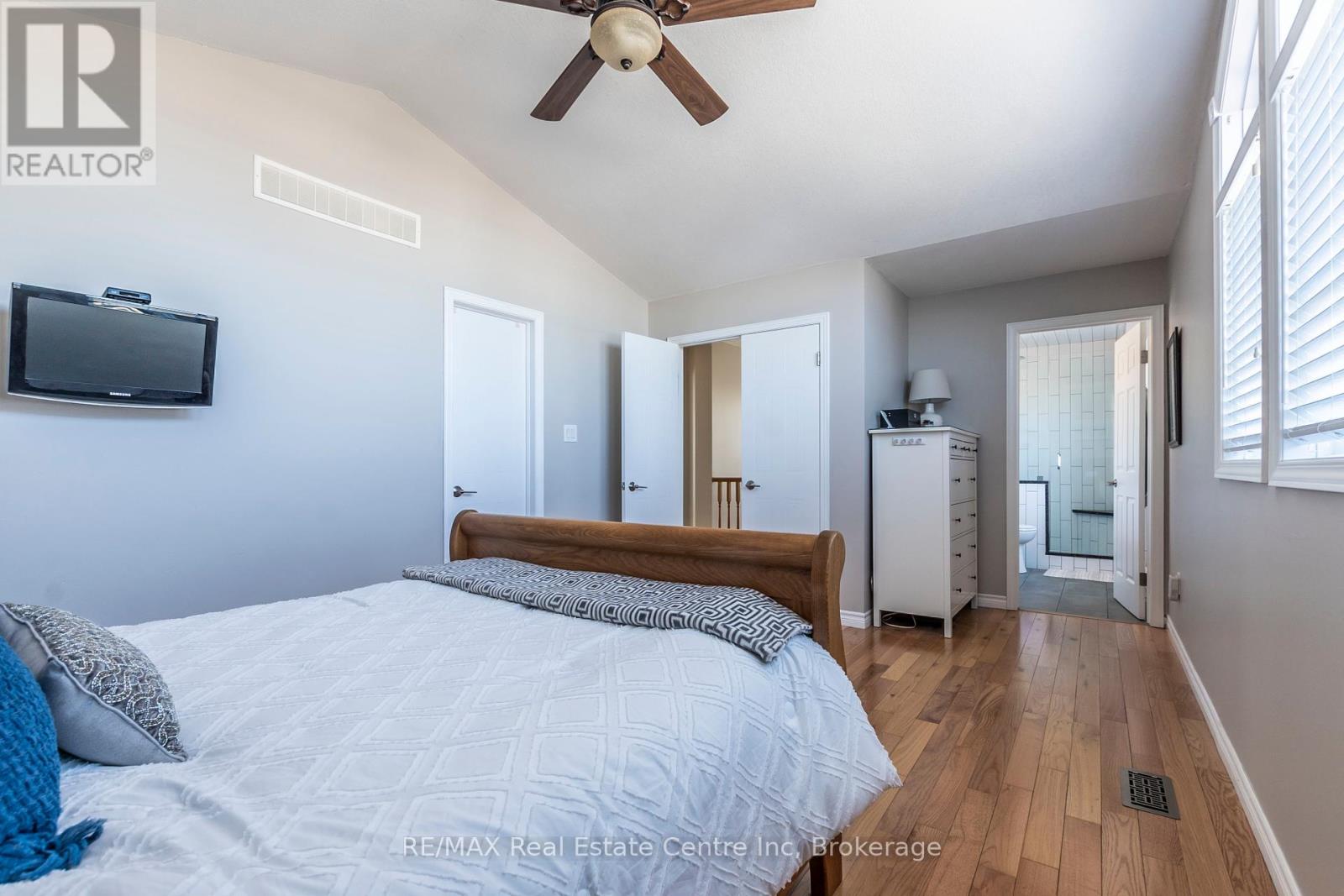 3 Karalee Crescent, Cambridge, Ontario  N3C 4H2 - Photo 25 - X12096100