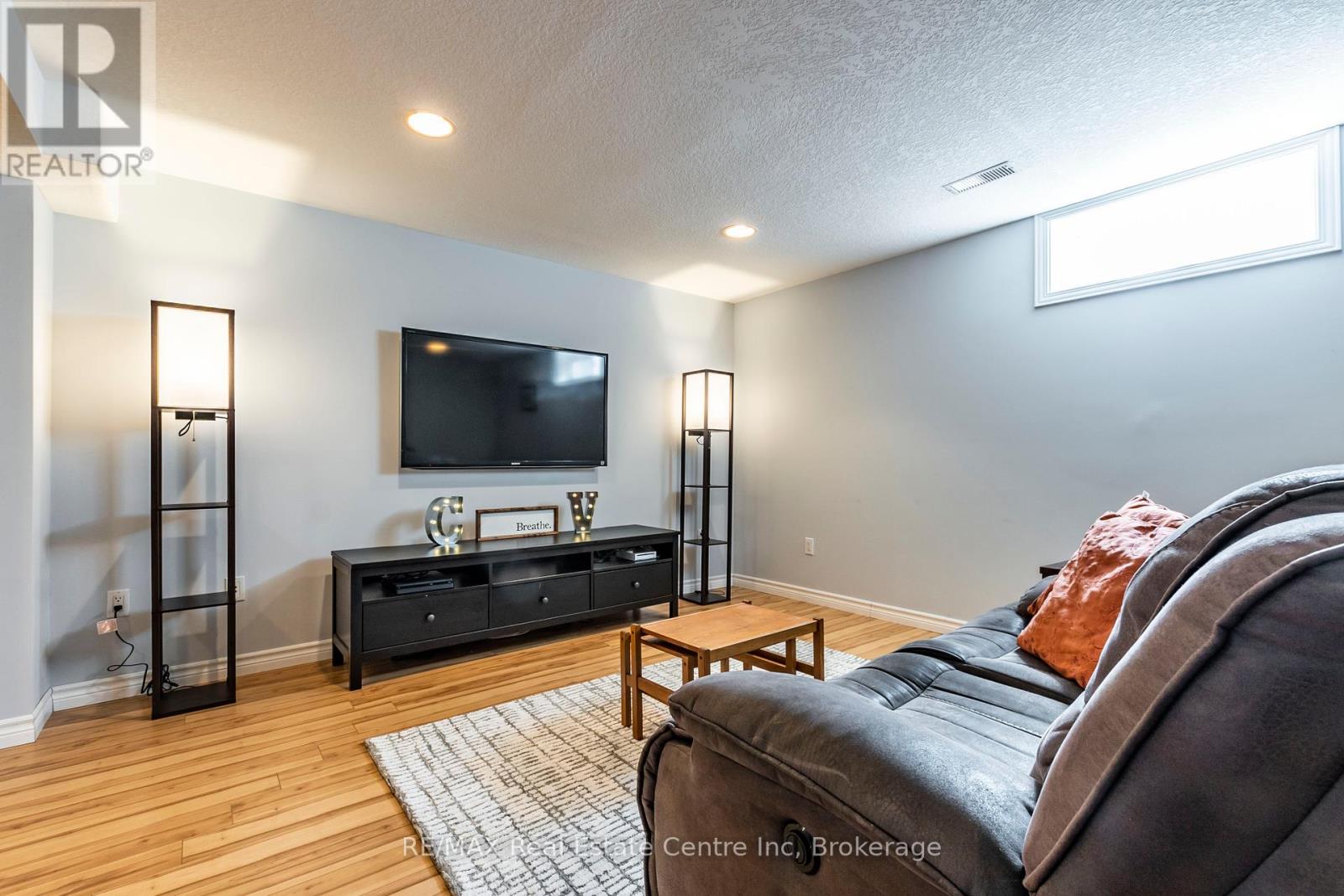 3 Karalee Crescent, Cambridge, Ontario  N3C 4H2 - Photo 29 - X12096100