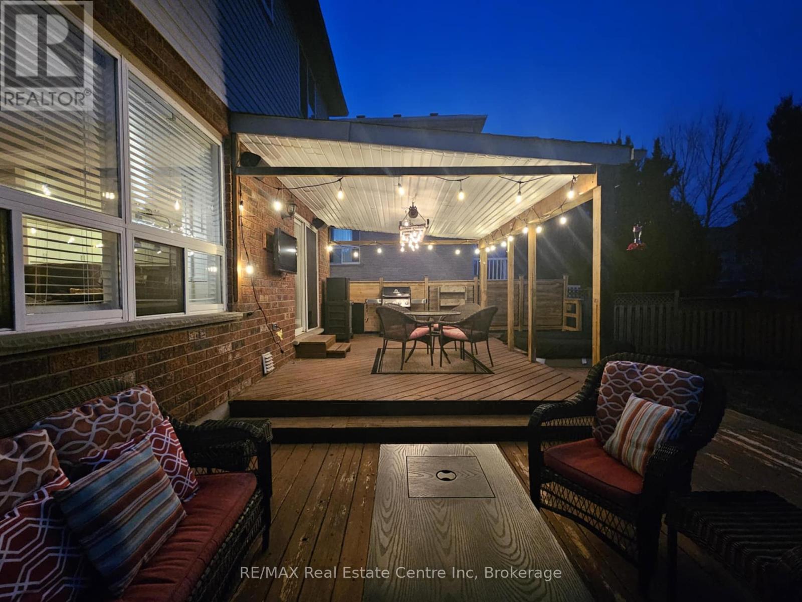 3 Karalee Crescent, Cambridge, Ontario  N3C 4H2 - Photo 39 - X12096100