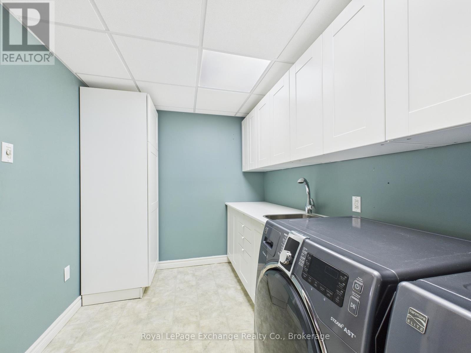 172 Park Drive, North Huron, Ontario  N0G 2W0 - Photo 29 - X12096106