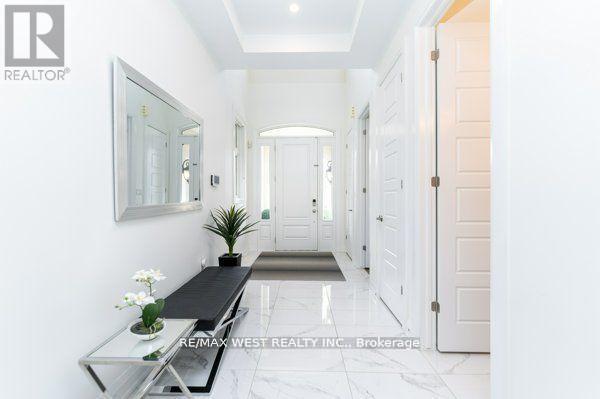 Property at 6 FOREST GROVE COURT image 2