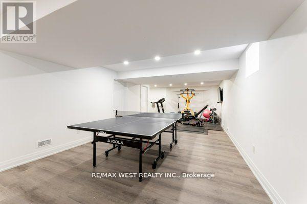 6 Forest Grove Court, Aurora, Ontario  L4G 3G4 - Photo 22 - N12096144