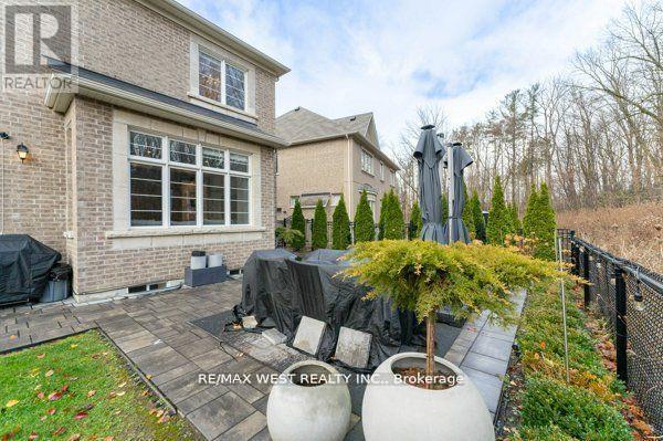 6 Forest Grove Court, Aurora, Ontario  L4G 3G4 - Photo 29 - N12096144