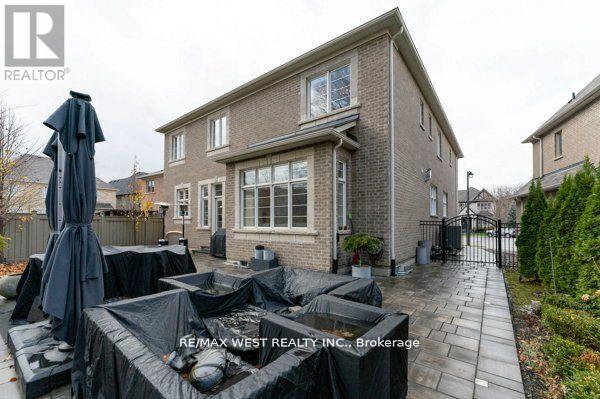 6 Forest Grove Court, Aurora, Ontario  L4G 3G4 - Photo 30 - N12096144
