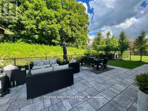 6 Forest Grove Court, Aurora, Ontario  L4G 3G4 - Photo 33 - N12096144