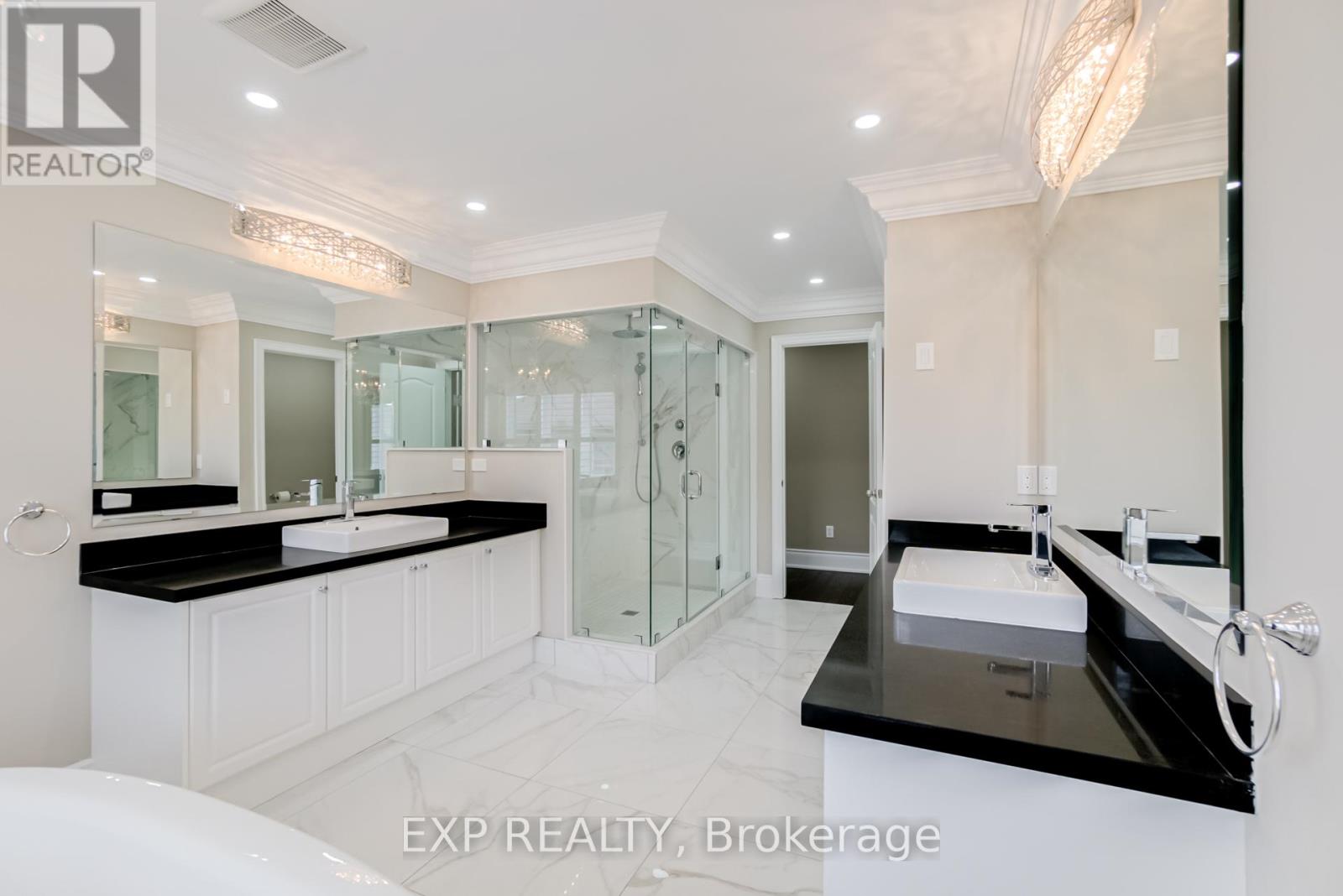 41 Prunella Crescent, East Gwillimbury (Holland Landing), Ontario  L9N 1G1 - Photo 15 - N12096244