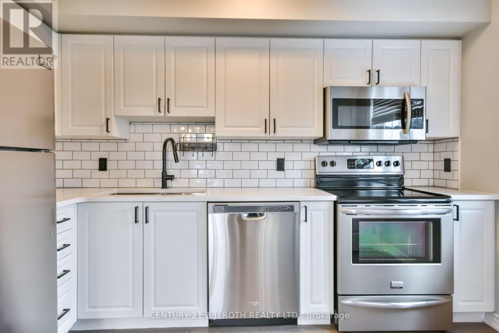 Property at 7 - 51 FERNDALE DRIVE image 2