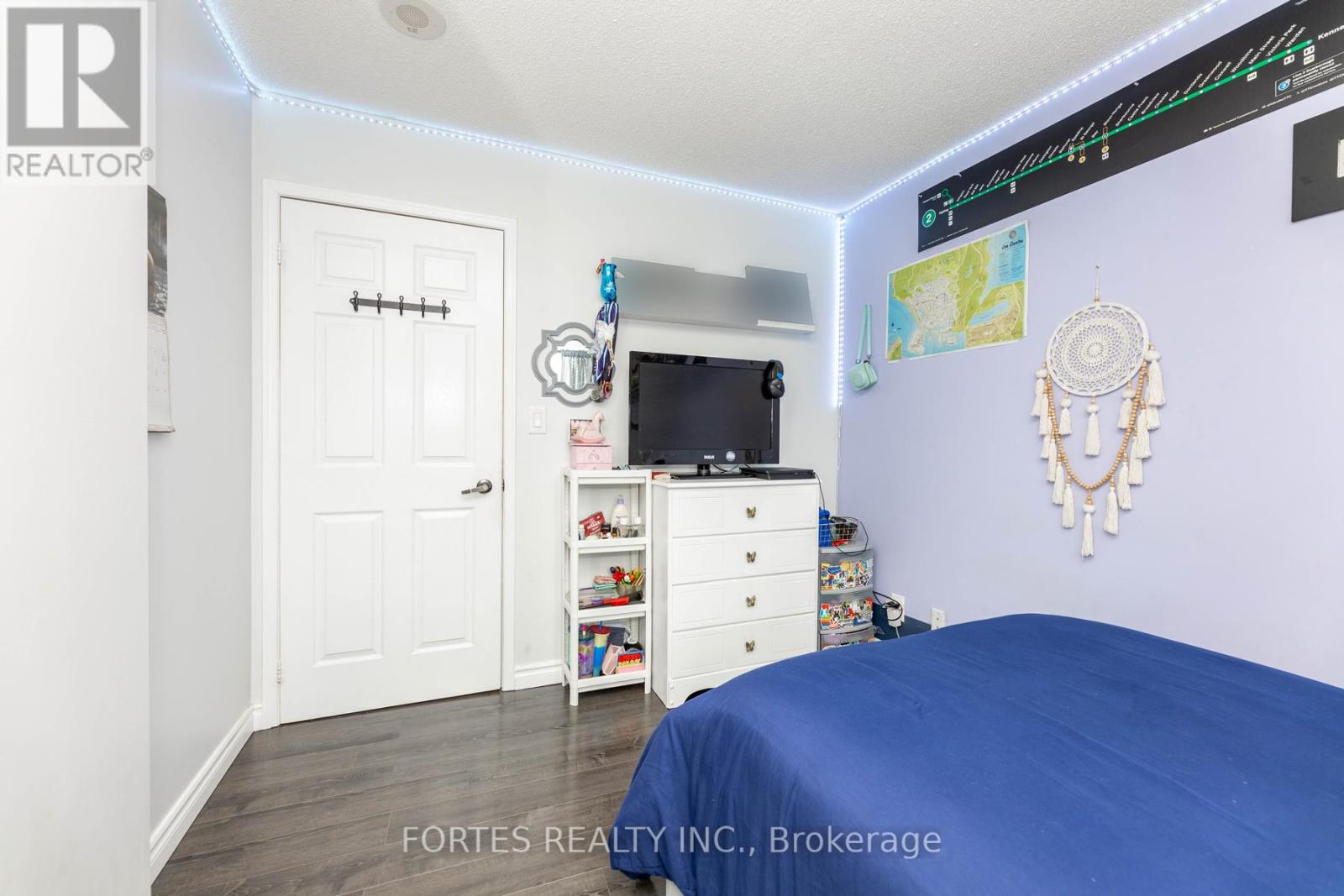 1101 - 9 Michael Power Place, Toronto, Ontario  M9A 0A5 - Photo 16 - W12096155