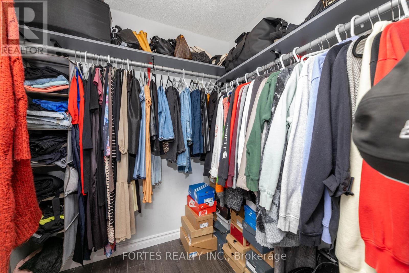 1101 - 9 Michael Power Place, Toronto, Ontario  M9A 0A5 - Photo 20 - W12096155